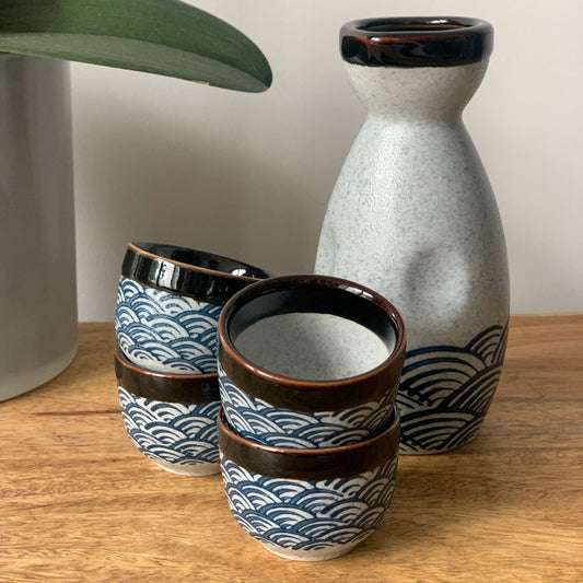 Kagami Biraki Sake Set